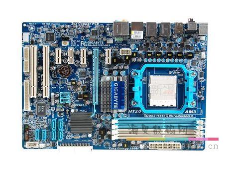 AMD955四核 8g內存 6790顯卡 500g硬盤 技嘉主板 機箱電源